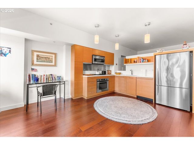 3601 S RIVER Pkwy 812, Portland, OR 97239