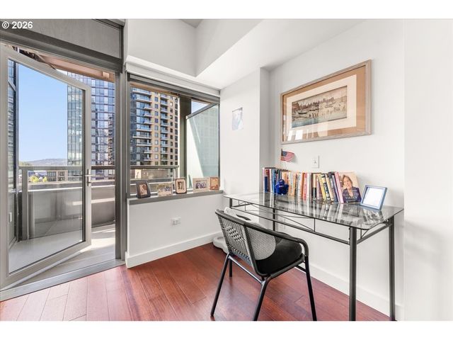 3601 S RIVER Pkwy 812, Portland, OR 97239