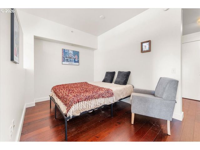 3601 S RIVER Pkwy 812, Portland, OR 97239