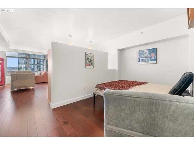 3601 S RIVER Pkwy 812, Portland, OR 97239