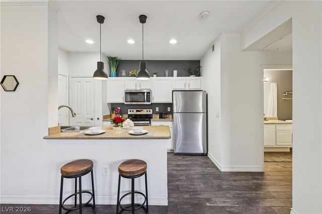 2900 Sunridge Heights Parkway 814, Henderson, NV 89052