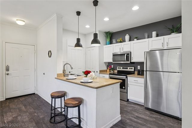 2900 Sunridge Heights Parkway 814, Henderson, NV 89052