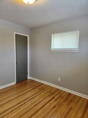 25534 Collingwood Street, Roseville, MI 48066