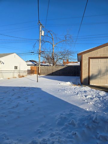 25534 Collingwood Street, Roseville, MI 48066