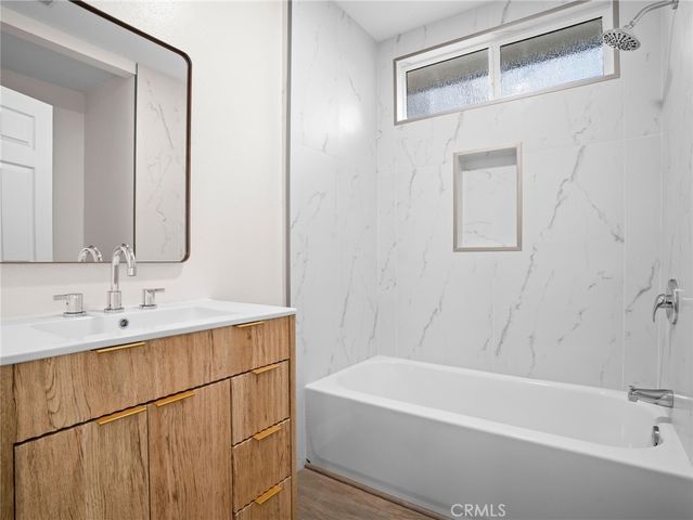 2422 N Forest, Santa Ana, CA 92706