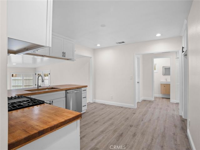 2422 N Forest, Santa Ana, CA 92706