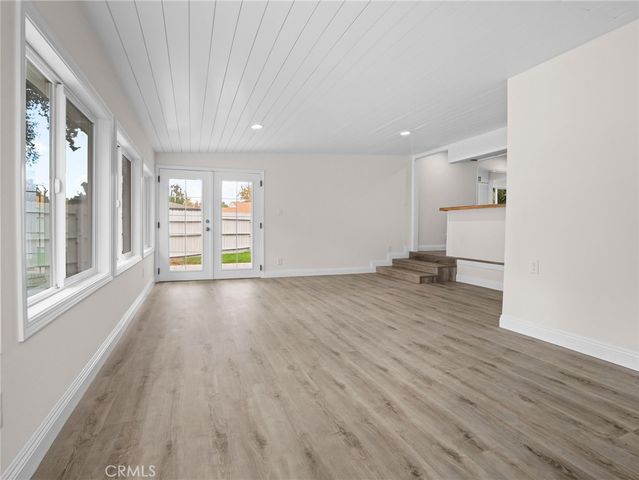 2422 N Forest, Santa Ana, CA 92706
