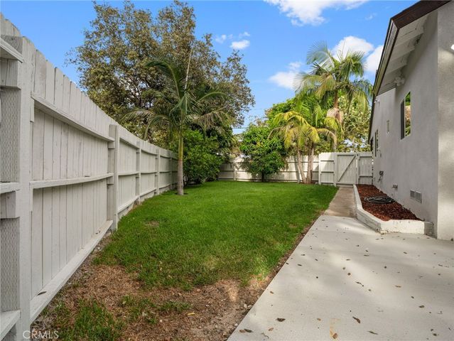 2422 N Forest, Santa Ana, CA 92706