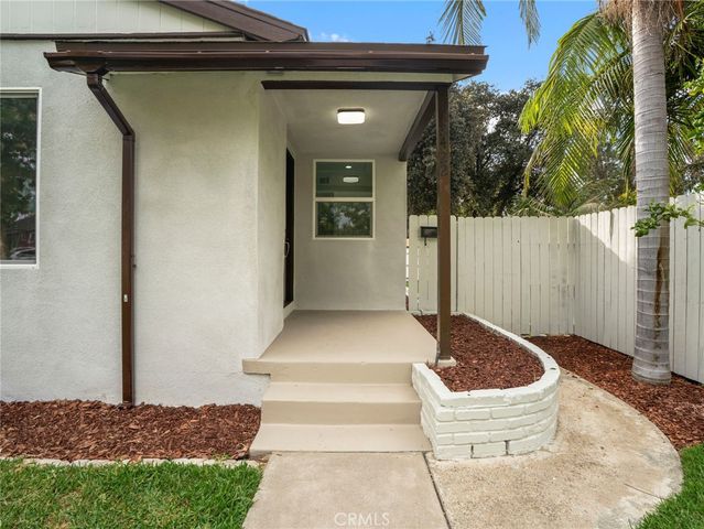 2422 N Forest, Santa Ana, CA 92706