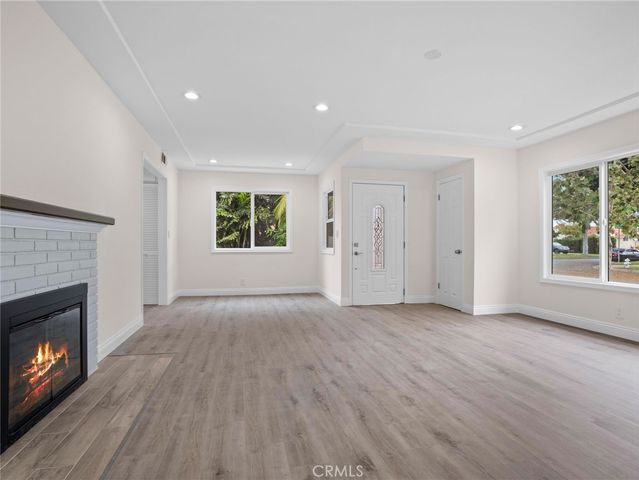 2422 N Forest, Santa Ana, CA 92706