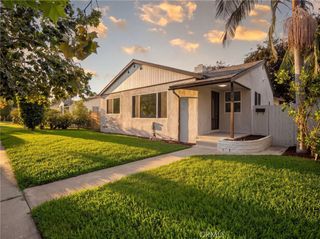 2422 N Forest, Santa Ana, CA 92706