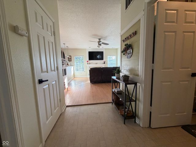 1360 Evergreen Drive, Greenfield, IN 46140