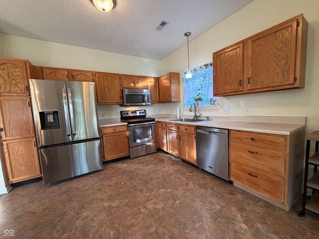 1360 Evergreen Drive, Greenfield, IN 46140