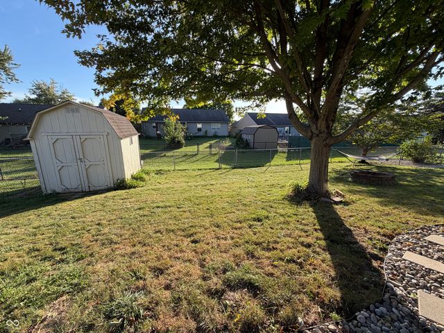 1360 Evergreen Drive, Greenfield, IN 46140