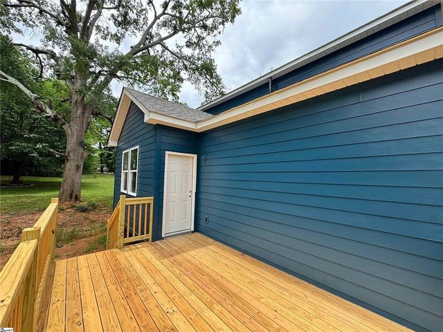 112 Hillcrest Circle, Anderson, SC 29624