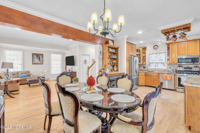 30 Gladney Avenue, Toms River, NJ 08753