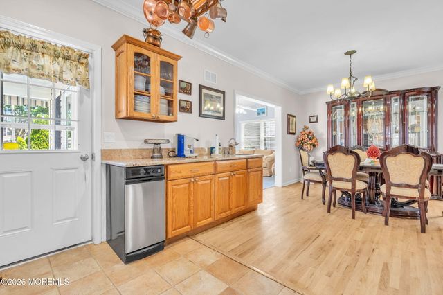 30 Gladney Avenue, Toms River, NJ 08753