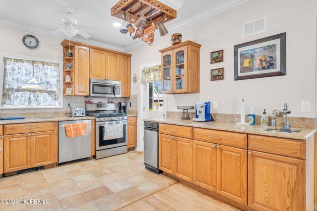 30 Gladney Avenue, Toms River, NJ 08753