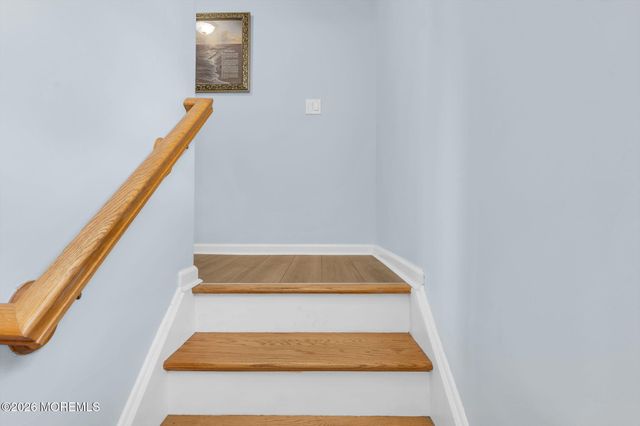 30 Gladney Avenue, Toms River, NJ 08753