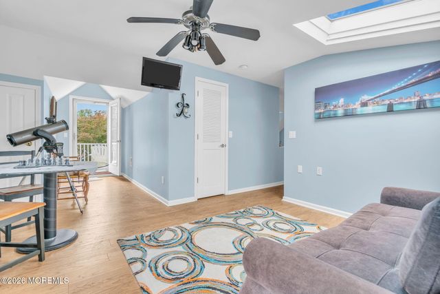 30 Gladney Avenue, Toms River, NJ 08753