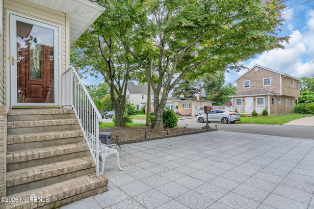 30 Gladney Avenue, Toms River, NJ 08753