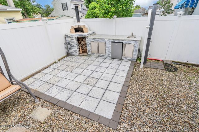30 Gladney Avenue, Toms River, NJ 08753