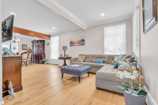 30 Gladney Avenue, Toms River, NJ 08753