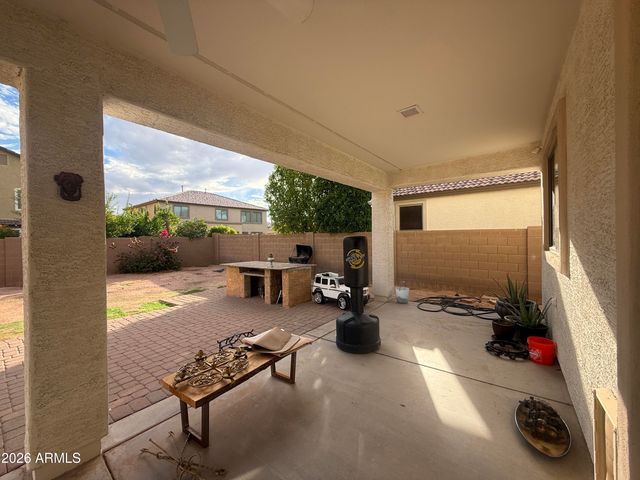 15613 W YUCATAN Drive, Surprise, AZ 85379