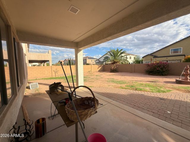 15613 W YUCATAN Drive, Surprise, AZ 85379