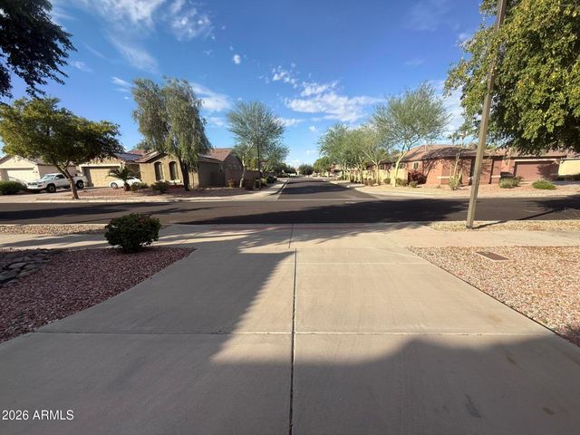 15613 W YUCATAN Drive, Surprise, AZ 85379