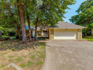 221 Windover Cove, Midwest City, OK 73130