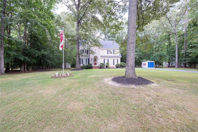 13813 Bluff Ridge Dr, Chesterfield, VA 23838