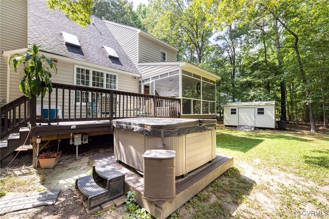 13813 Bluff Ridge Dr, Chesterfield, VA 23838