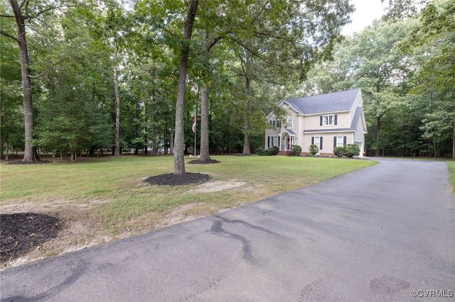 13813 Bluff Ridge Dr, Chesterfield, VA 23838