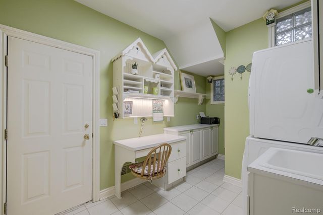 846 Redding Road, Birmingham, MI 48009
