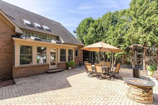846 Redding Road, Birmingham, MI 48009