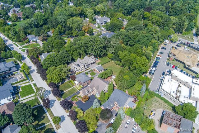 846 Redding Road, Birmingham, MI 48009