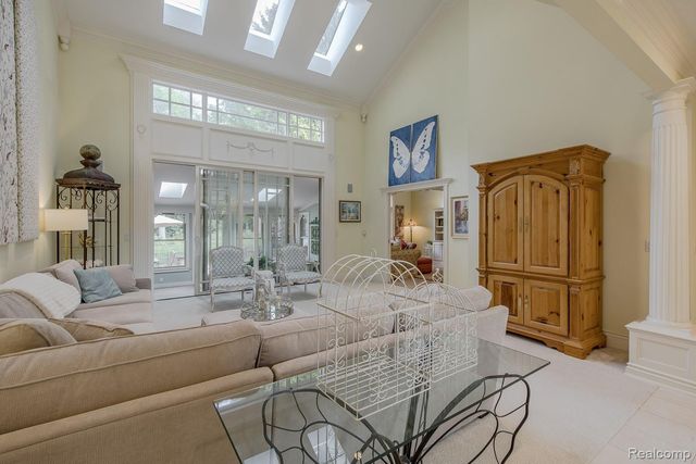 846 Redding Road, Birmingham, MI 48009
