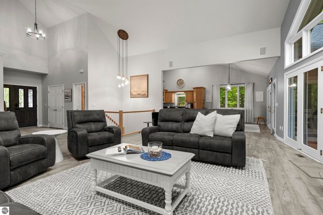 4492 Forest Trail, Bellaire, MI 49615