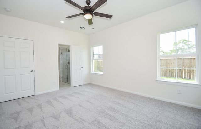 2811 Pine Estate Lane, Houston, TX 77014