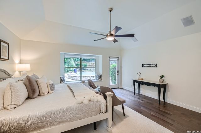 24 Inwood Mnr, San Antonio, TX 78248