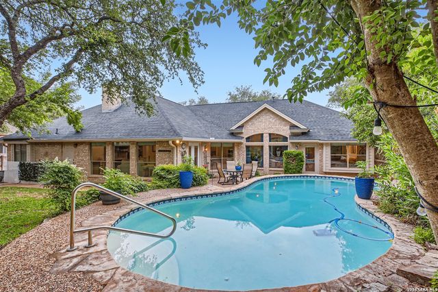 24 Inwood Mnr, San Antonio, TX 78248