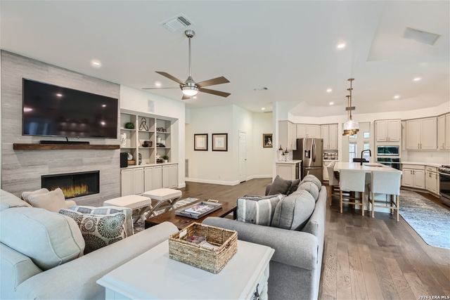 24 Inwood Mnr, San Antonio, TX 78248