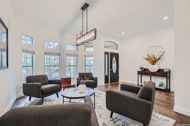 24 Inwood Mnr, San Antonio, TX 78248