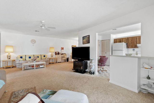 1234 S Lakes End Drive A, Fort Pierce, FL 34982