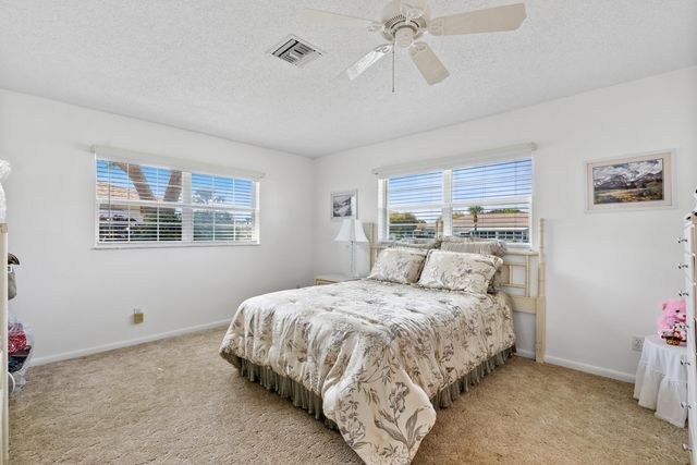 1234 S Lakes End Drive A, Fort Pierce, FL 34982