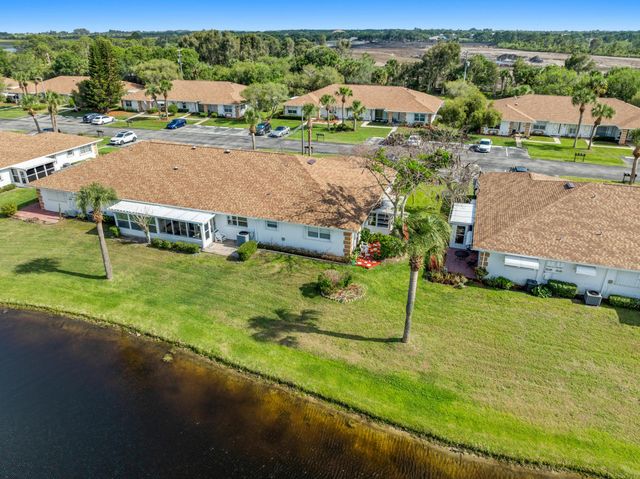 1234 S Lakes End Drive A, Fort Pierce, FL 34982