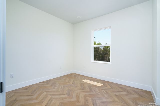 244 Porter St, San Antonio, TX 78210