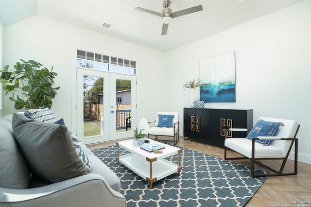 244 Porter St, San Antonio, TX 78210