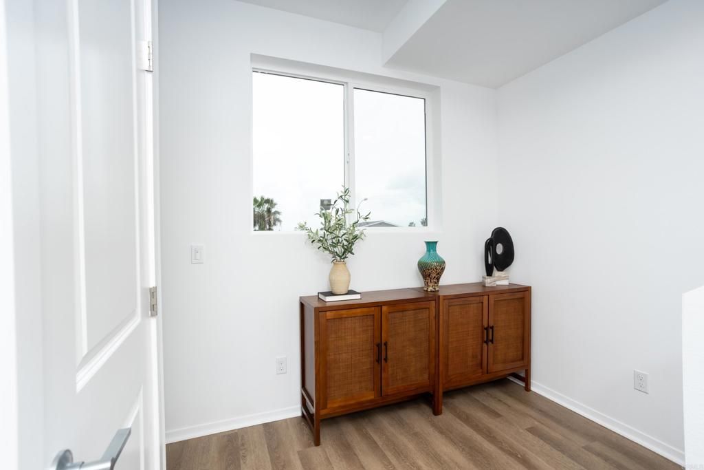Image 11 of property listing at 4984 Ocean View Boulevard, San Diego, CA 92113